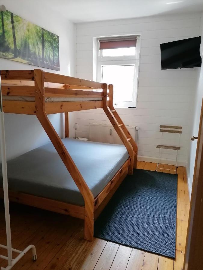 Schoene Wohnung, Zwei Schlafzimmer, Zentrumsnah, Erdgeschoss In Greifswald Exterior foto